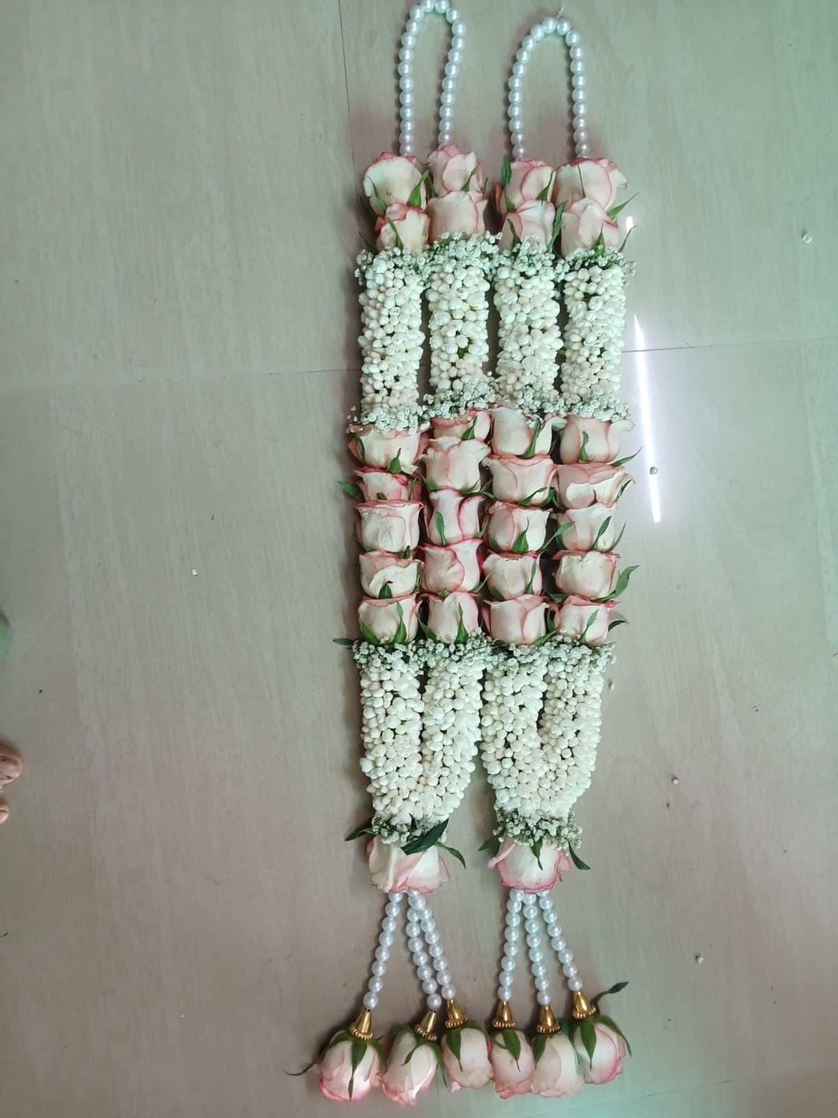 Elegant Pearl & Rose Maala