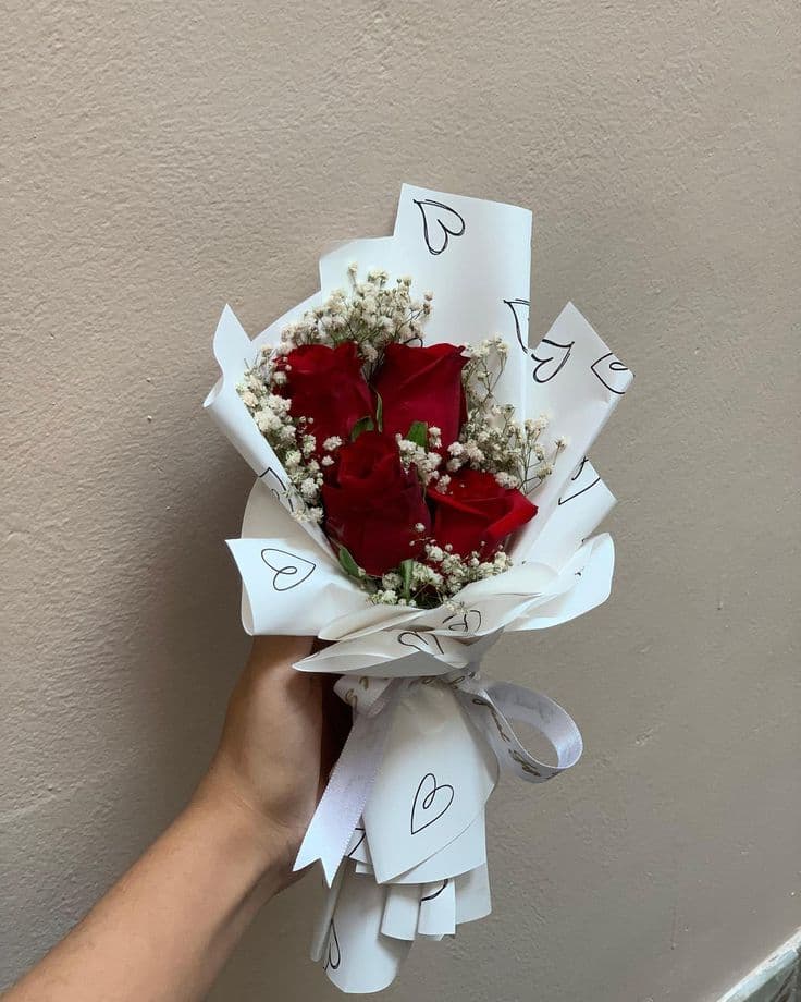 Mini Bouquet & Cake Combo