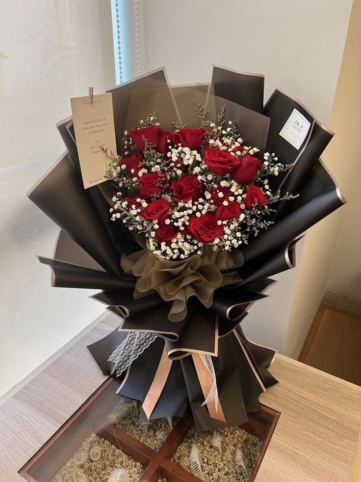 Elegant White Flora Bouquet